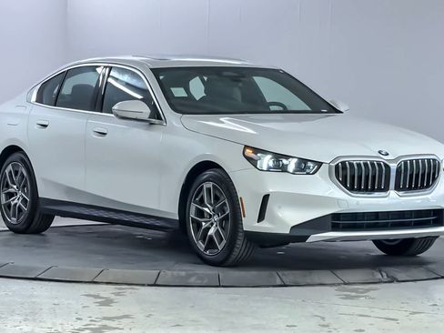 New 2026 BMW 530i 530i w/ Premium Package image 9