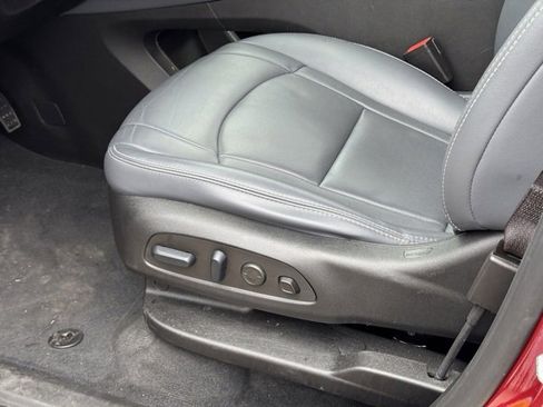 Used 2024 Buick Enclave Premium image 22