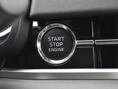 Used 2023 Mitsubishi Outlander SE image 20