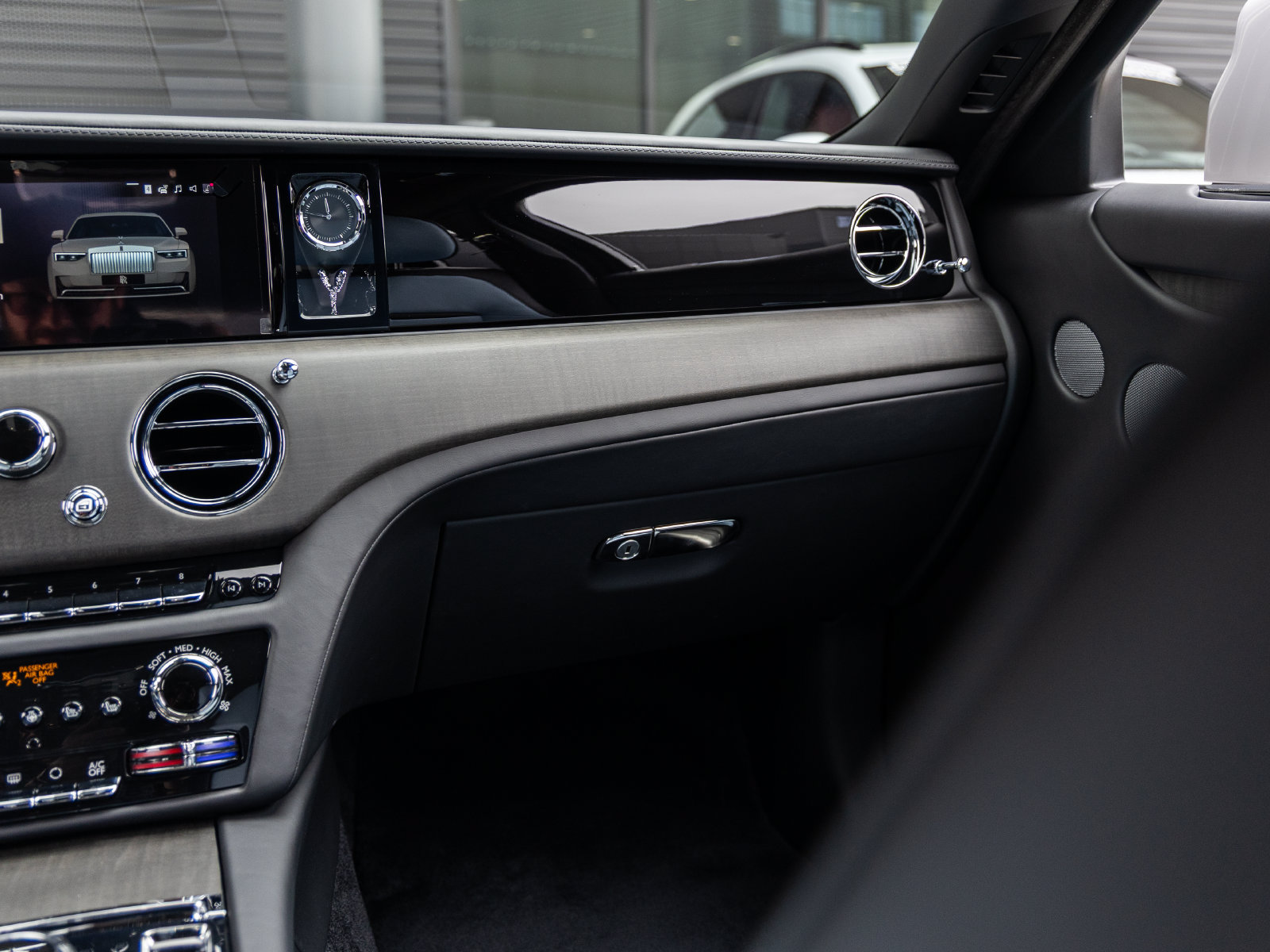 Used 2026 Rolls-Royce Ghost AWD/4WD image 40
