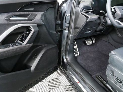 New 2025 Audi SQ5 Premium Plus image 8