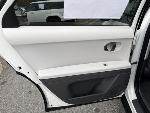 New 2026 Hyundai Ioniq 5 SE image 22