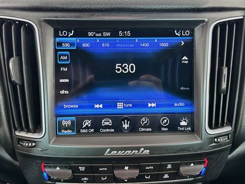 Used 2019 Maserati Levante GranSport AWD/4WD image 16