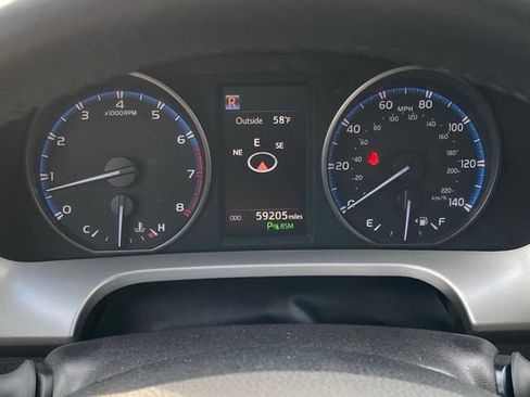 Used 2018 Toyota RAV4 Adventure AWD/4WD image 28
