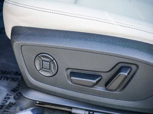 Certified 2025 Audi A6 e-tron Premium w/ Convenience Package image 20