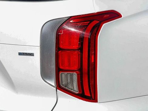 Used 2023 Hyundai Palisade Calligraphy w/ Cargo Package AWD/4WD image 8