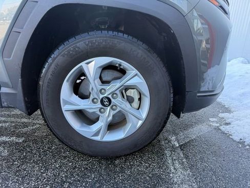 Used 2023 Hyundai Tucson SE image 12