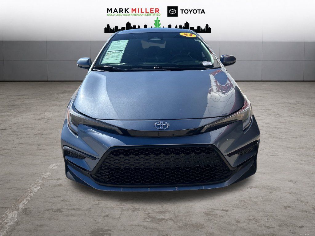 Certified 2024 Toyota Corolla SE FWD image 9