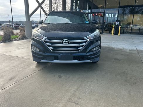 Used 2018 Hyundai Tucson Limited w/ Ultimate Package 02 image 2