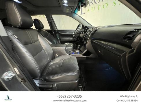 Used 2011 Kia Sorento SX image 19
