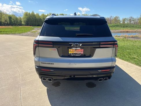 New 2026 Chevrolet Traverse LT w/ Midnight/Sport Edition FWD image 8