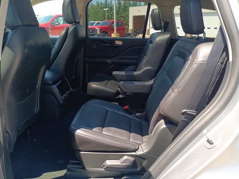 Used 2023 Lincoln Aviator Reserve AWD/4WD image 19