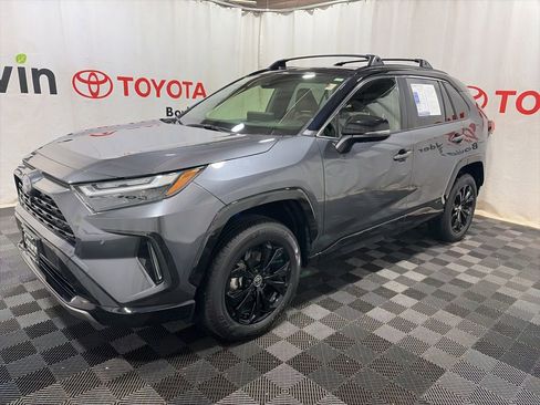 Used 2023 Toyota RAV4 XSE AWD/4WD image 4