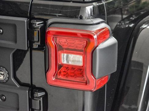 New 2025 Jeep Wrangler Unlimited Rubicon 392 image 7