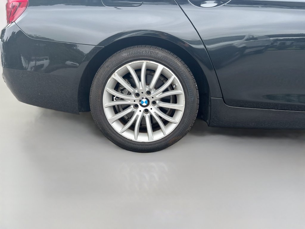 Used 2015 BMW 528i xDrive Sedan AWD/4WD image 10