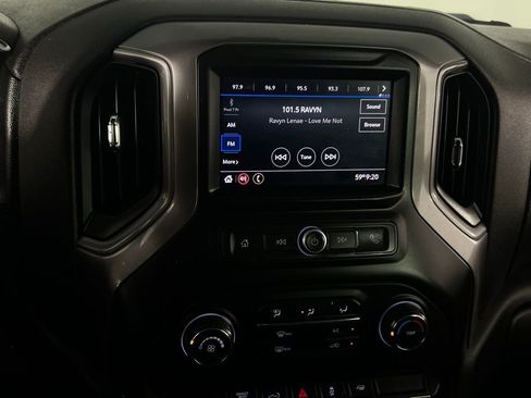 Used 2020 Chevrolet Silverado 2500 W/T w/ WT Convenience Package image 17