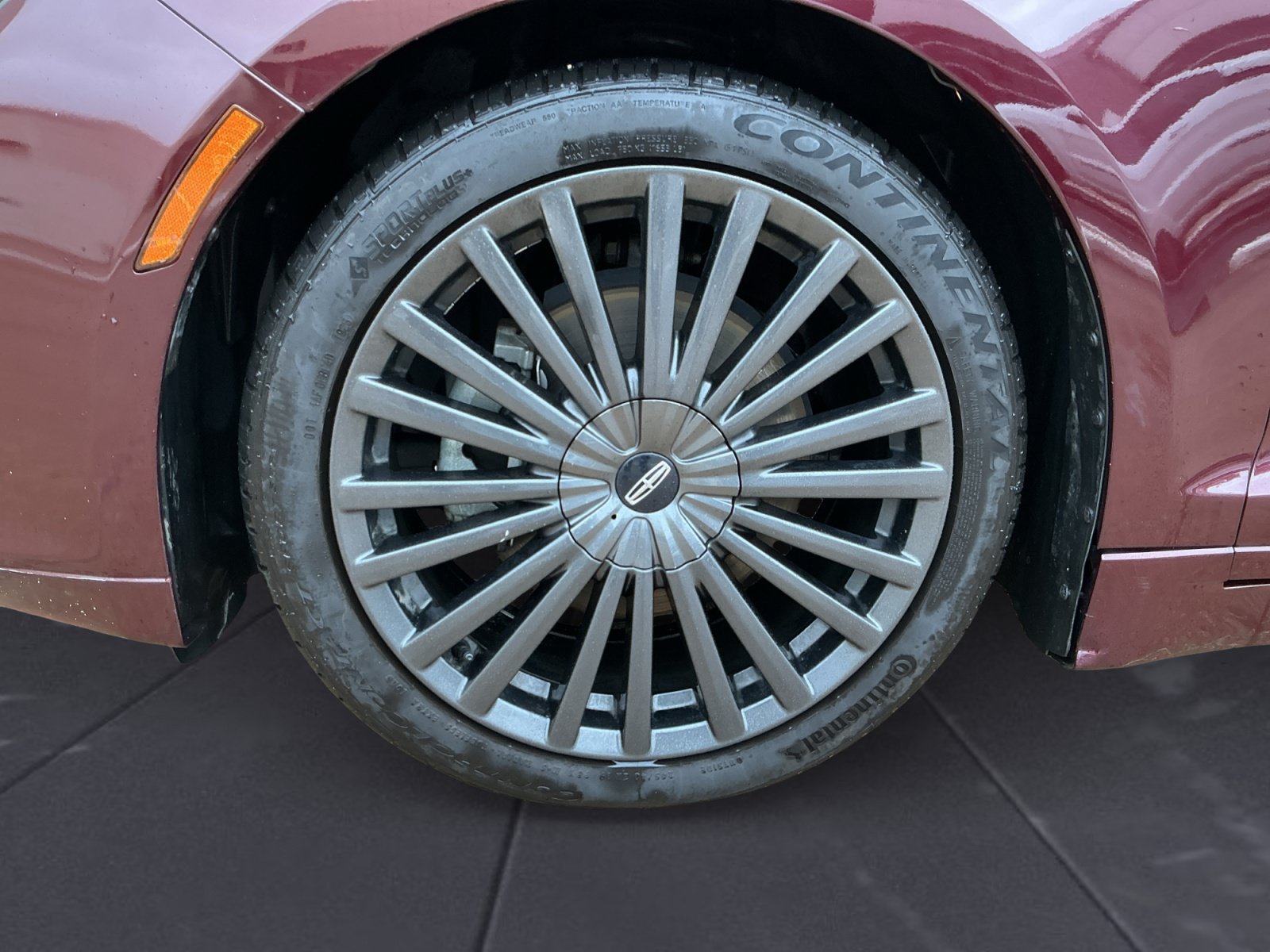 Used 2018 Lincoln MKZ Reserve w/ Climate Package FWD image 14