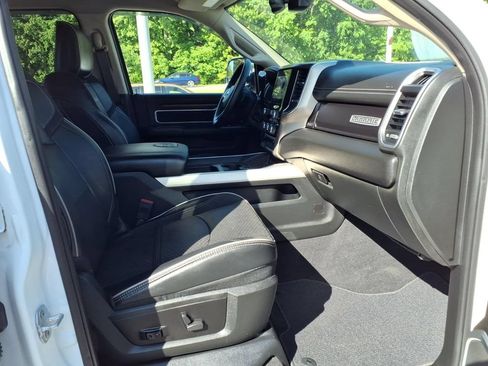 Used 2022 RAM 2500 Laramie AWD/4WD image 10