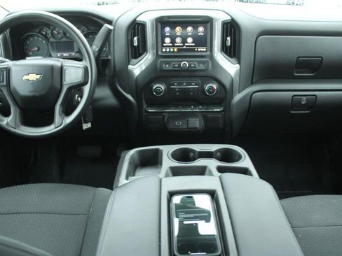 Used 2020 Chevrolet Silverado 1500 Custom w/ Infotainment Package image 13