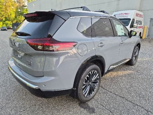 New 2026 Nissan Rogue Platinum AWD/4WD image 9