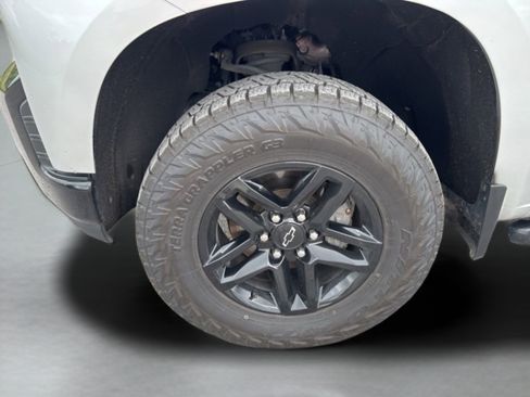 Used 2019 Chevrolet Silverado 1500 LT Trail Boss AWD/4WD image 56