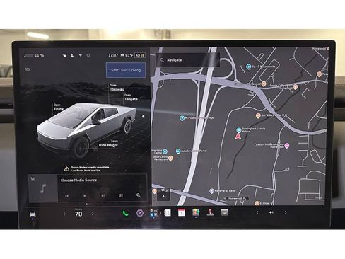 Used 2025 Tesla Cybertruck Cyberbeast AWD/4WD image 30
