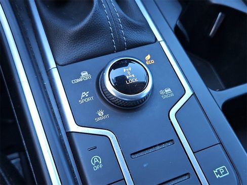 Used 2022 Kia Sorento LX image 16