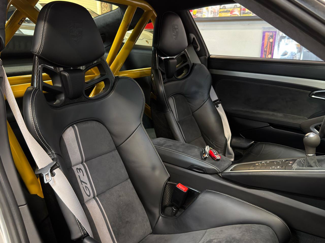 Used 2018 Porsche 911 GT3 RWD image 24