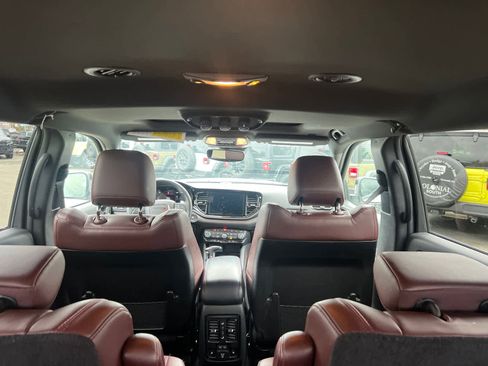 Used 2024 Dodge Durango R/T image 40