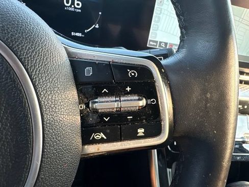 Used 2023 Kia Carnival SX Prestige FWD image 19