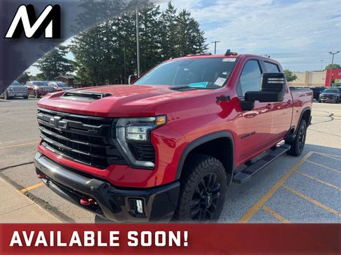 Used 2025 Chevrolet Silverado 2500 LT w/ Trail Boss Package AWD/4WD image 1