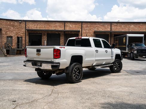 Used 2019 Chevrolet Silverado 2500 LTZ w/ Duramax Plus Package AWD/4WD image 2