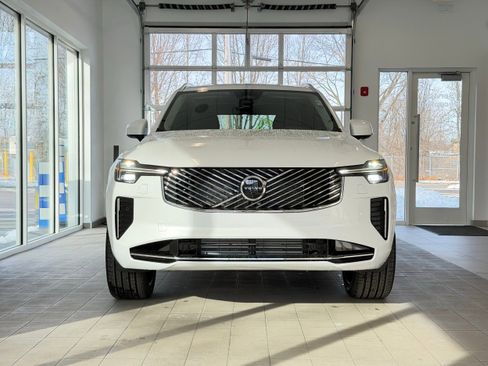 New 2026 Volvo XC90 T8 Ultra w/ Protection Package Premier AWD/4WD image 3