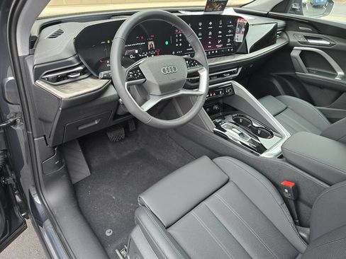 Certified 2025 Audi Q5 Premium Plus w/ Premium Plus AWD/4WD image 38