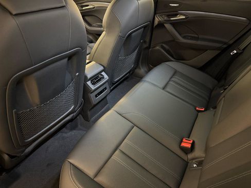 New 2027 Audi Q6 e-tron Prestige AWD/4WD image 11