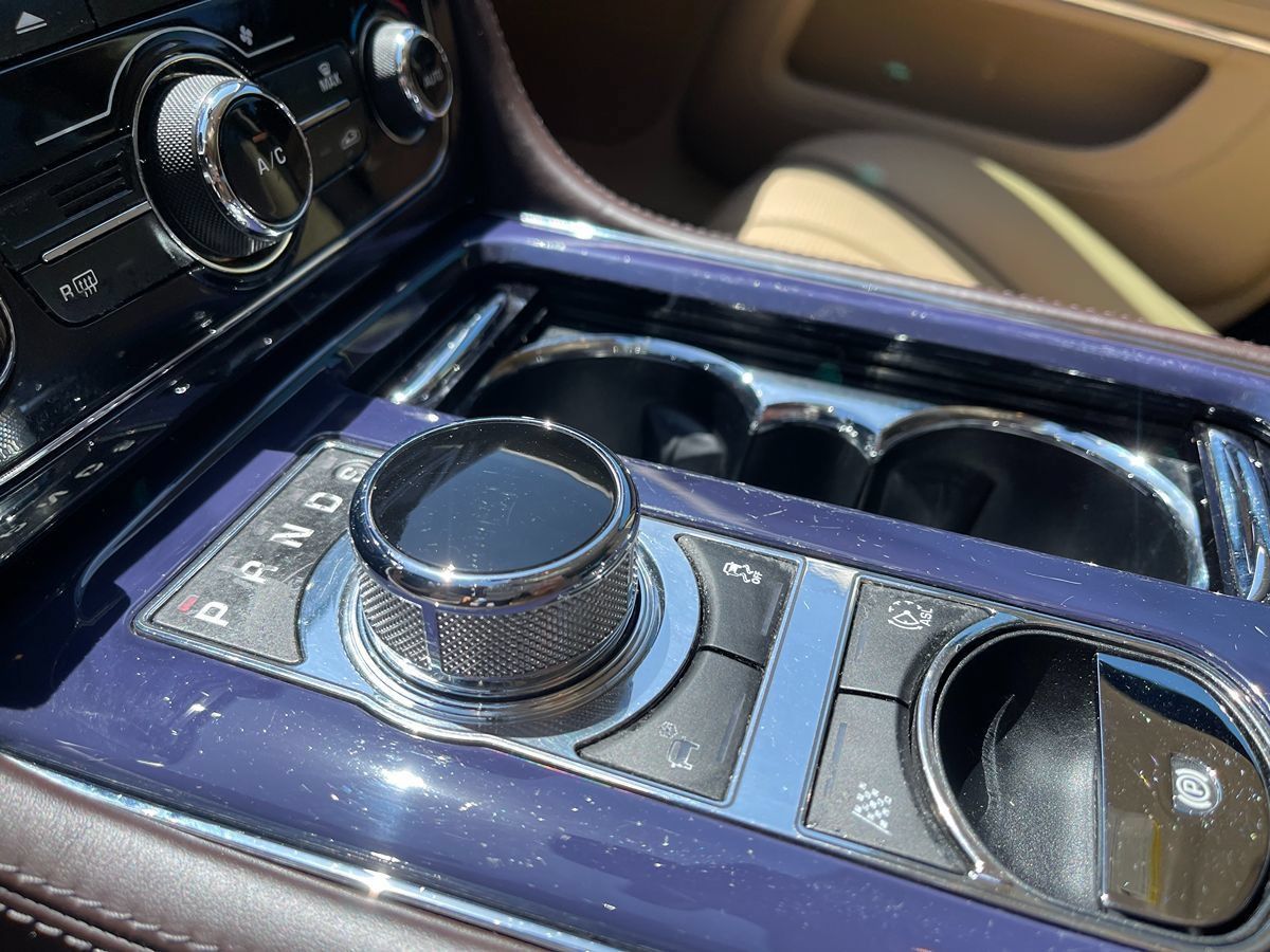 Used 2012 Jaguar XJ RWD image 29