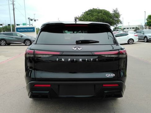 Used 2025 INFINITI QX60 Pure FWD image 9