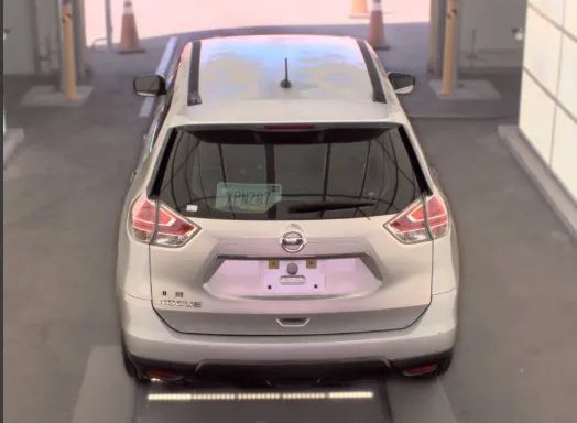 Used 2016 Nissan Rogue S FWD image 4