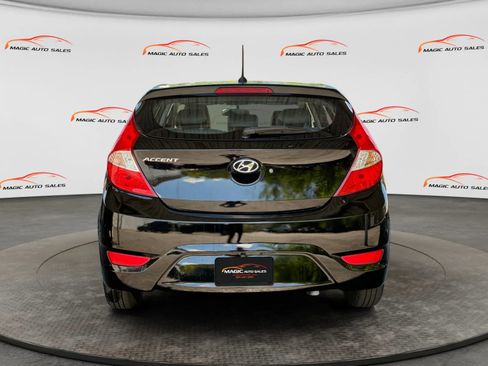 Used 2016 Hyundai Accent SE FWD image 9