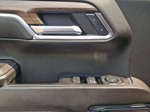 Used 2023 Chevrolet Silverado 1500 RST w/ Convenience Package II AWD/4WD image 15