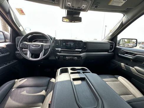 Used 2025 GMC Sierra 1500 SLT AWD/4WD image 13