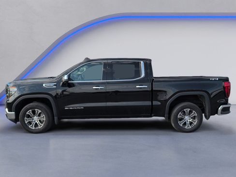 Used 2025 GMC Sierra 1500 SLT AWD/4WD image 5