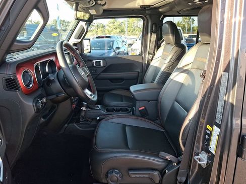 Used 2021 Jeep Wrangler Unlimited Rubicon AWD/4WD image 13