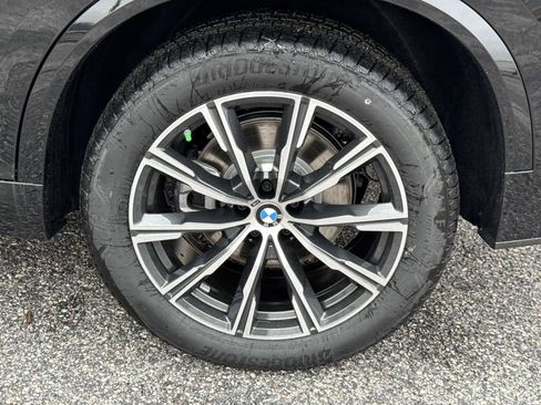 New 2026 BMW X5 xDrive40i w/ M Sport Package AWD/4WD image 12
