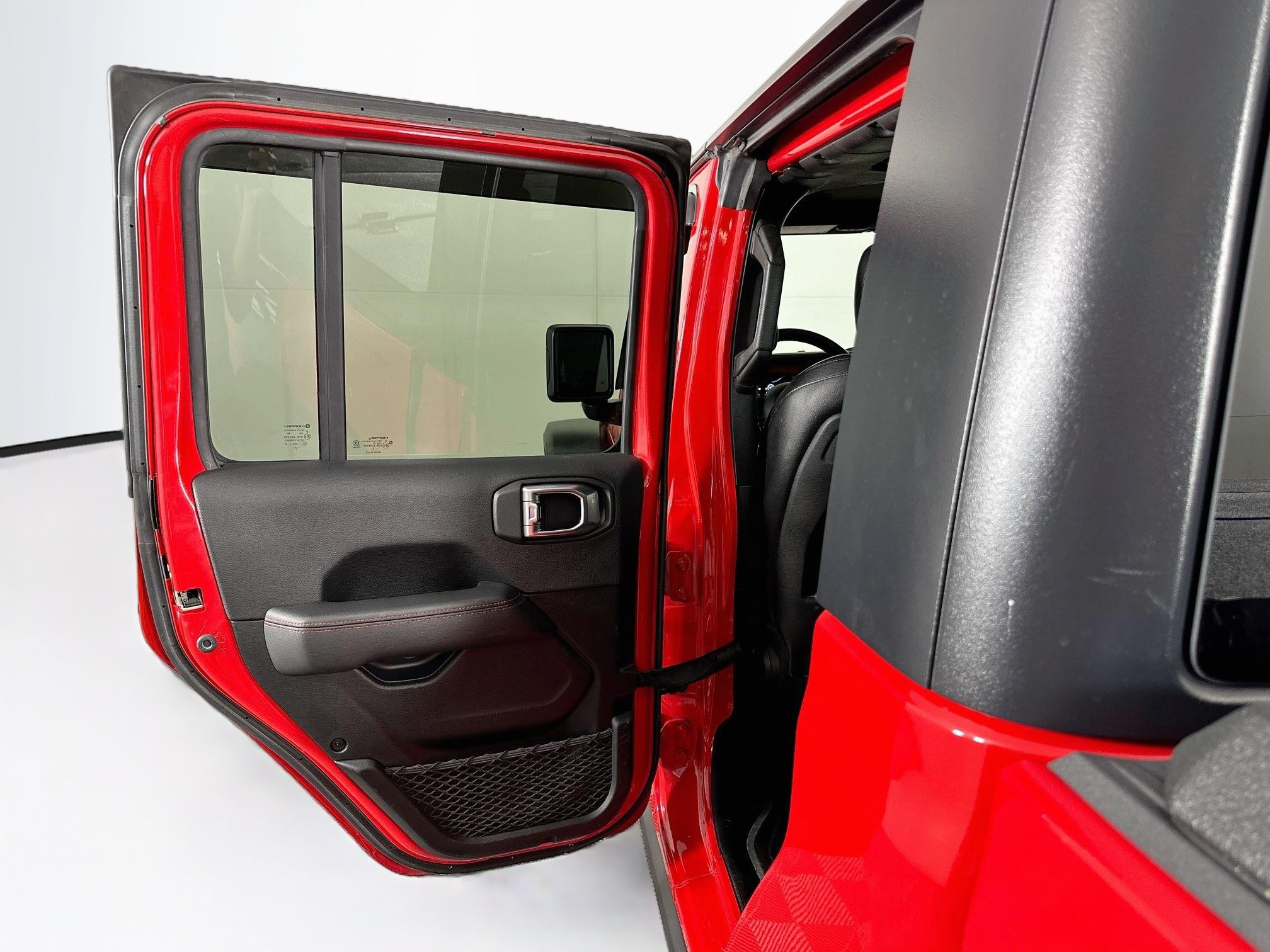 Used 2021 Jeep Gladiator Rubicon AWD/4WD image 26