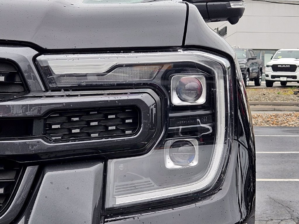 Used 2025 Ford Ranger Lariat AWD/4WD image 11