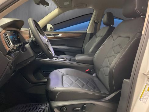 New 2026 Volkswagen Atlas SE image 4