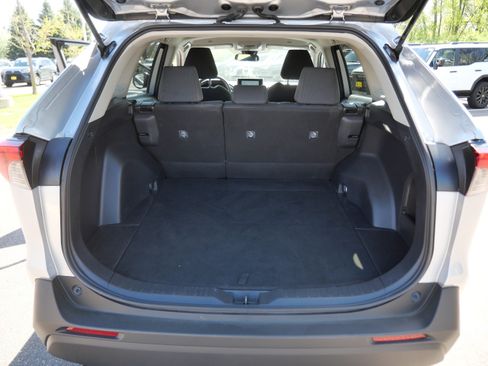 Certified 2025 Toyota RAV4 LE AWD/4WD image 19