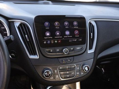 Used 2024 Chevrolet Malibu LT image 15