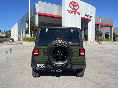 Used 2021 Jeep Wrangler Unlimited Willys image 6